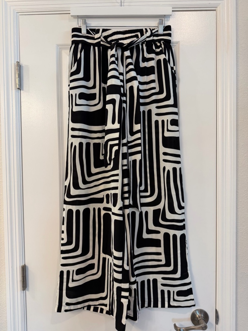 Wide Leg High-Waist Geometric Palazzo Pants Set - SMALL, NEW WITH TAGS - Picture 9 of 11